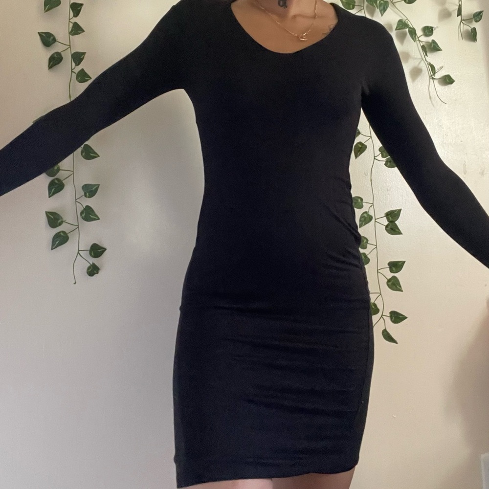 Elegant Black Long Sleeve Dress